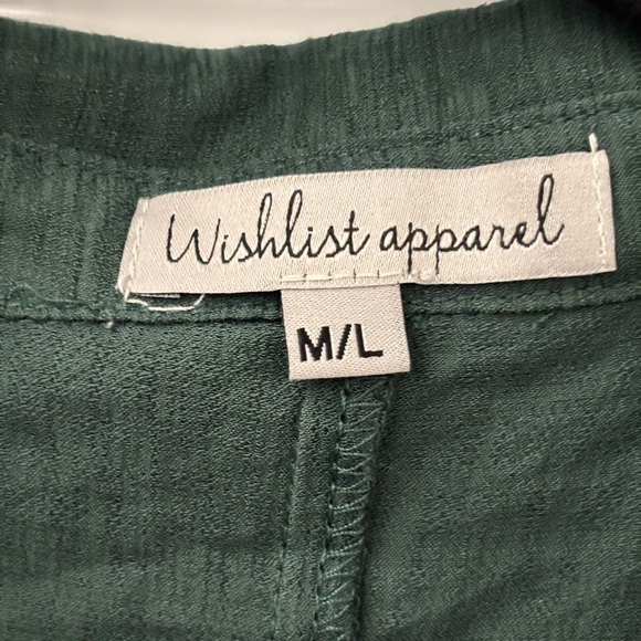 Wishlist Apparel Oversized Button-Up Top – M/L - Picture 3 of 5